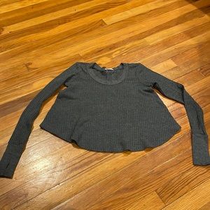 Long sleeve crop top
